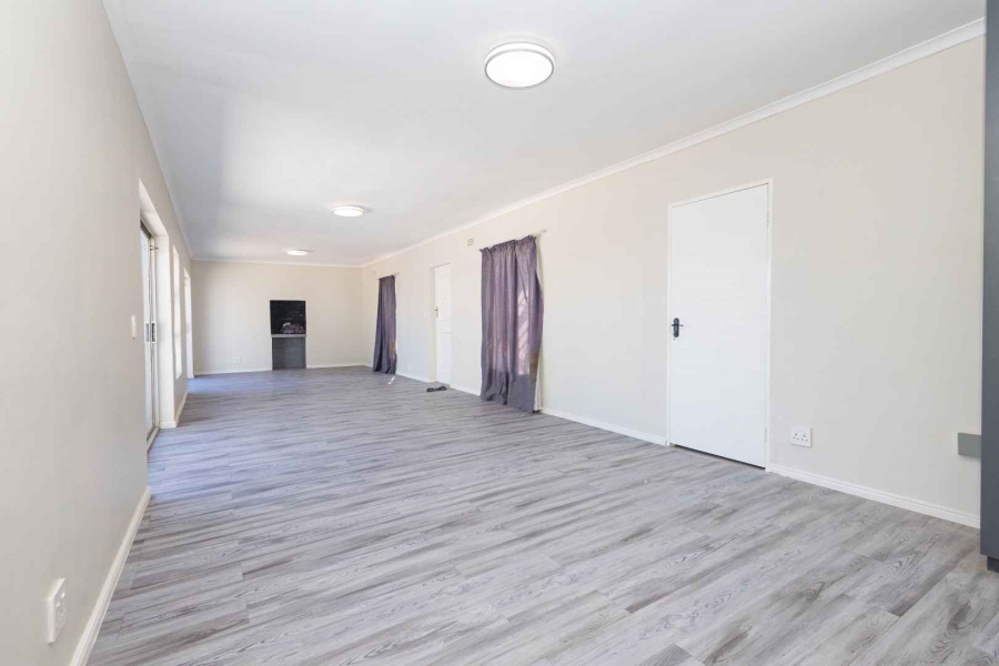 To Let 3 Bedroom Property for Rent in Morgenster Heights Western Cape